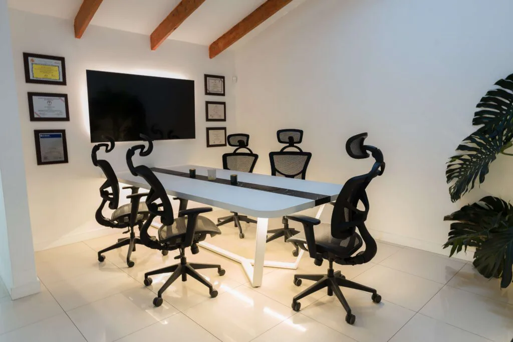 Private consultation and treatment-planning room
